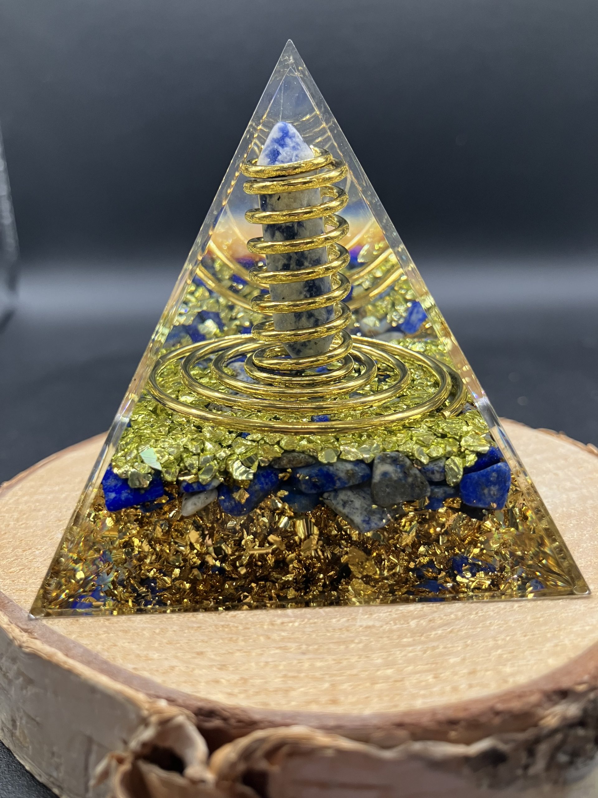 Orgonite 60mm - Pointe en Lapis Lazuli