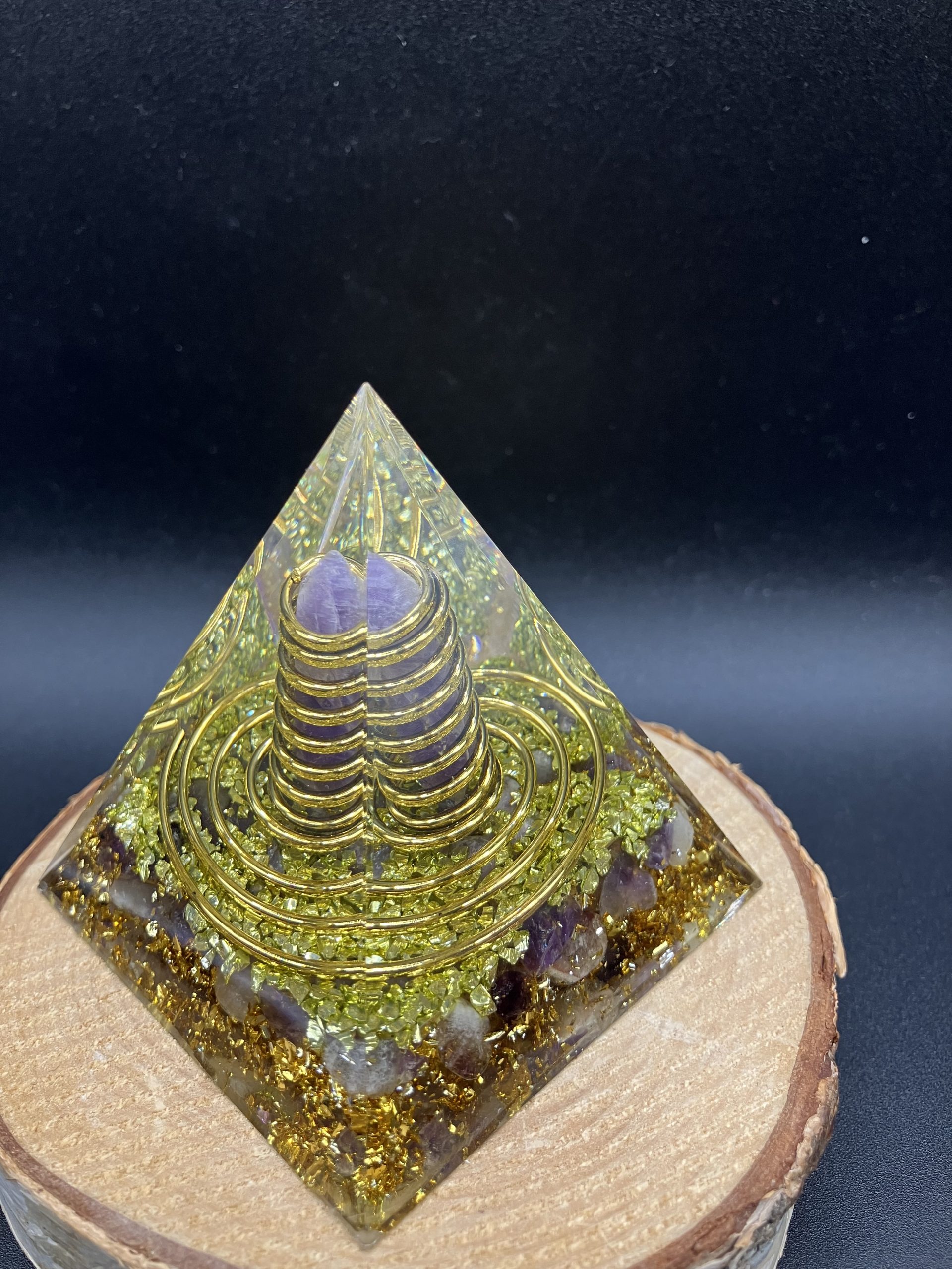 Orgonite 60mm - Pointe en Améthyste – Image 3
