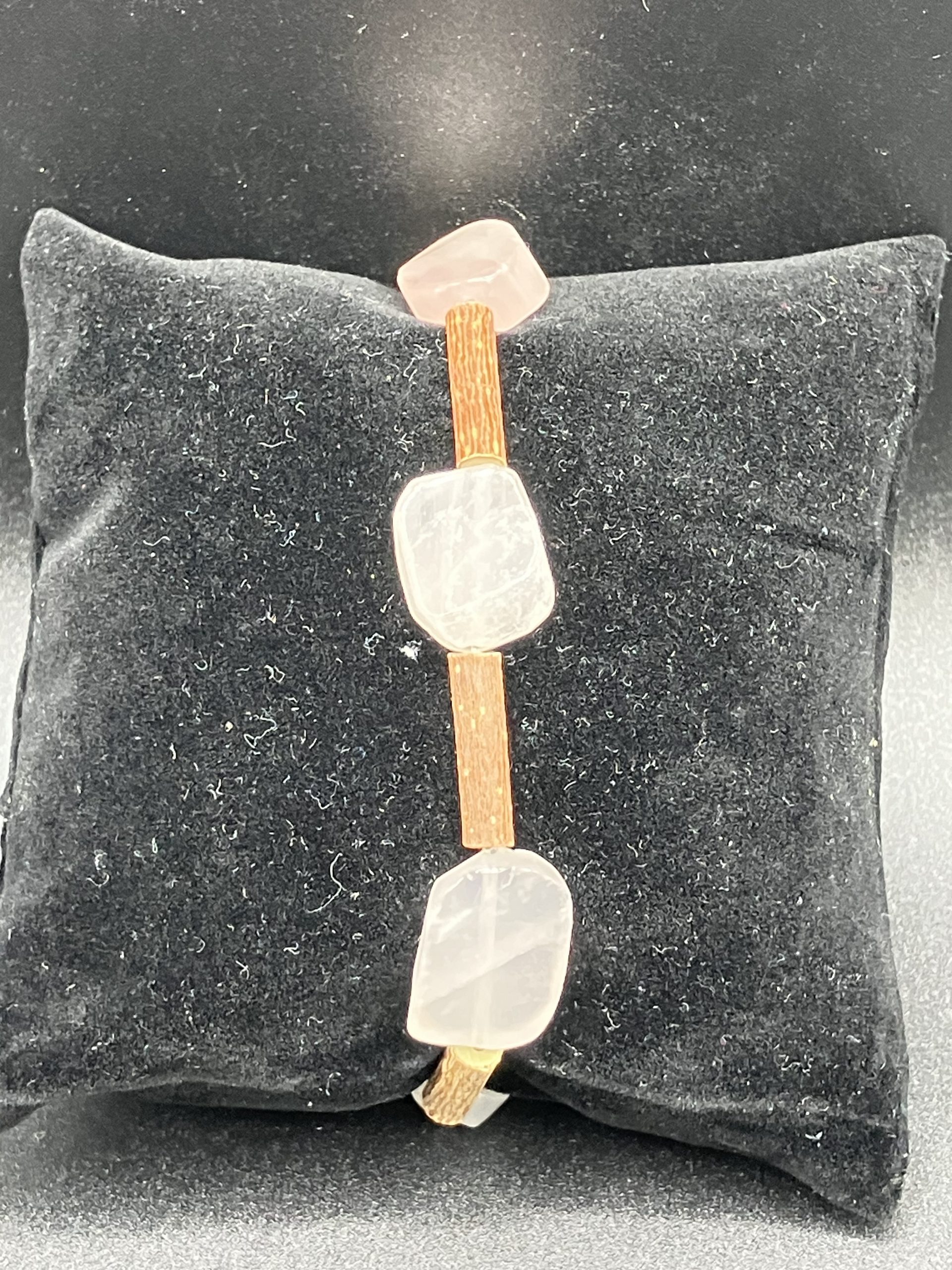 Bracelet en Noisetier et quartz rose – Image 2