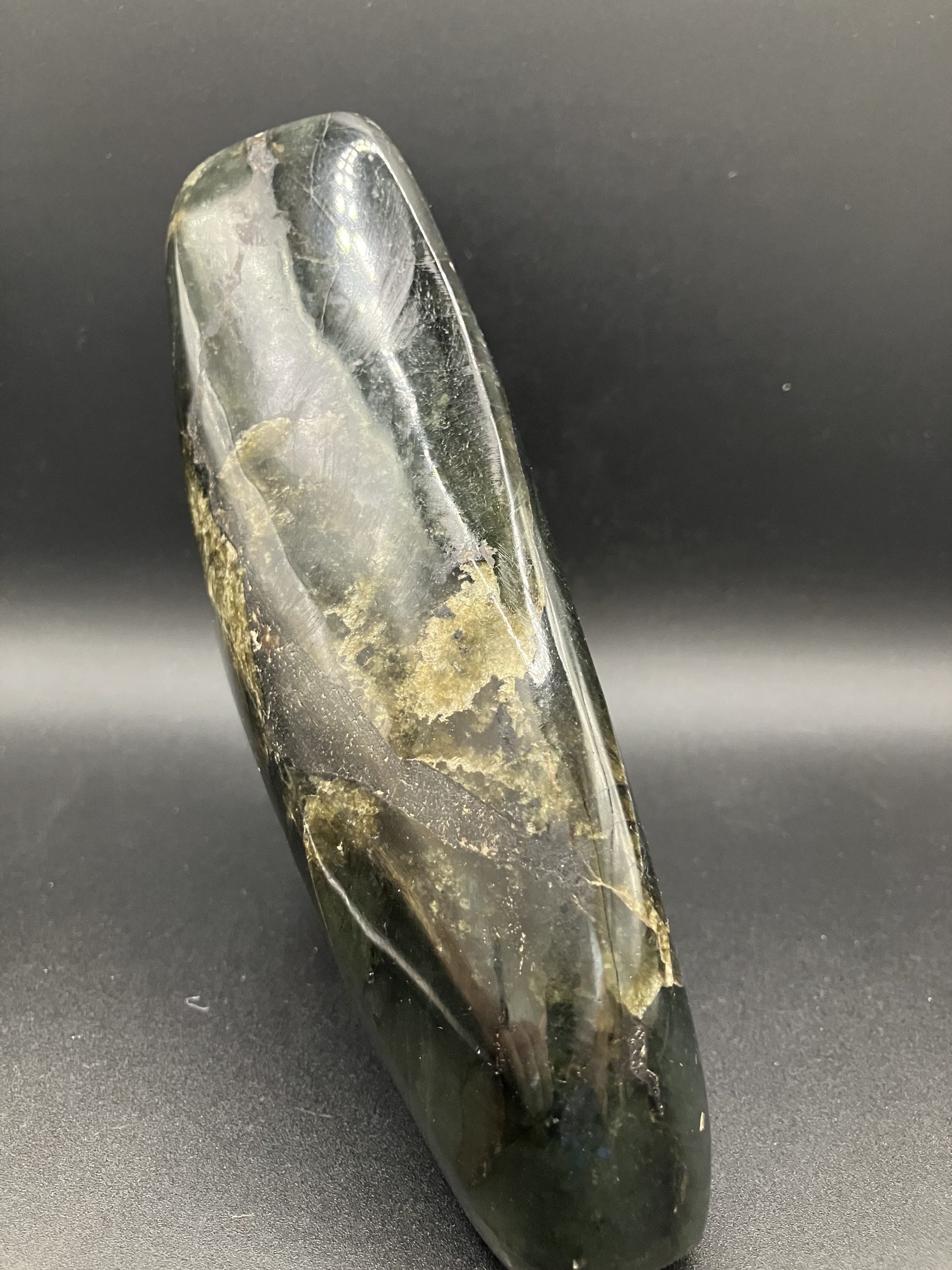 Forme libre Labradorite AAA 930gr – Image 2
