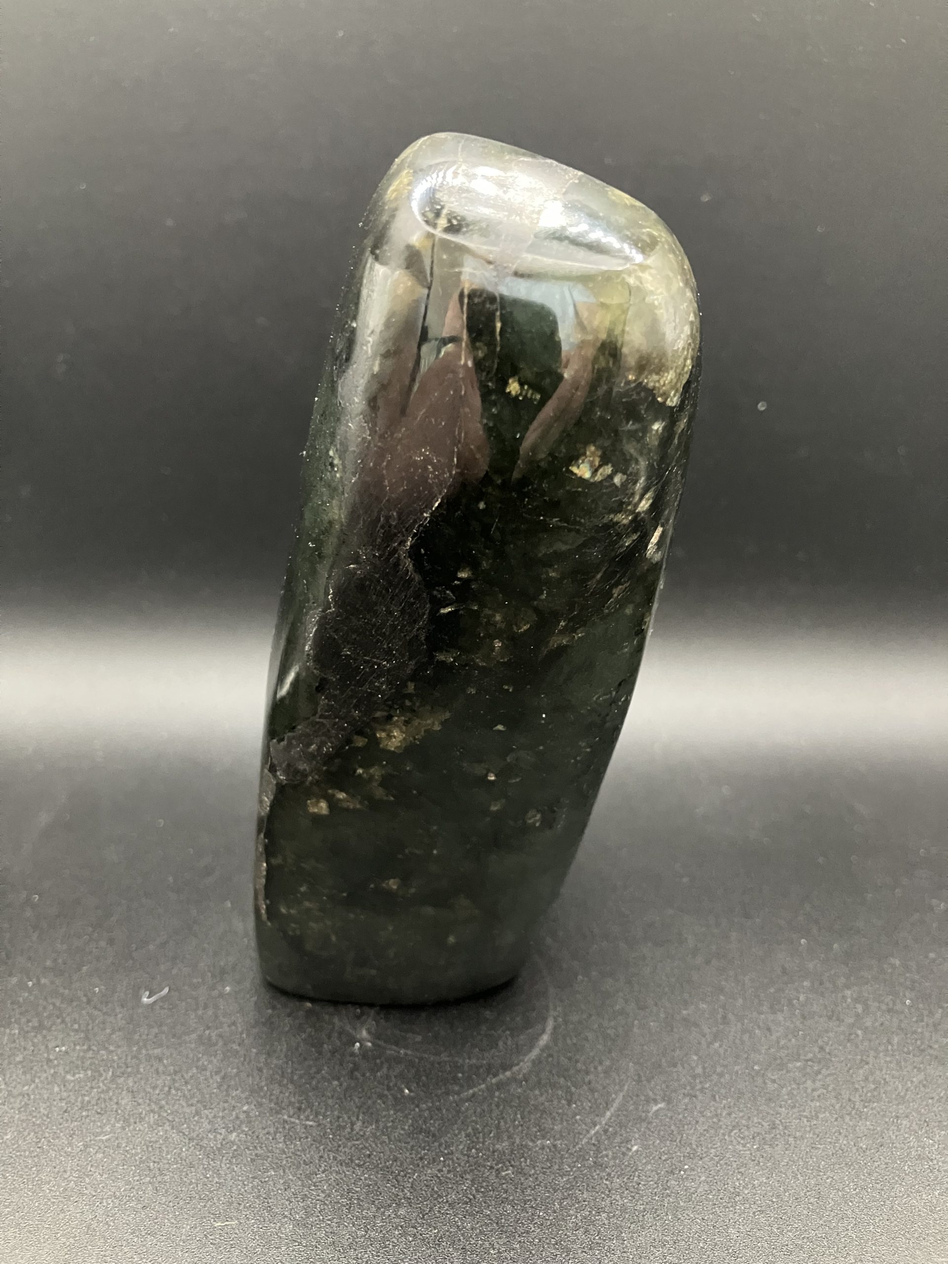 Forme libre Labradorite AAA 930gr – Image 3