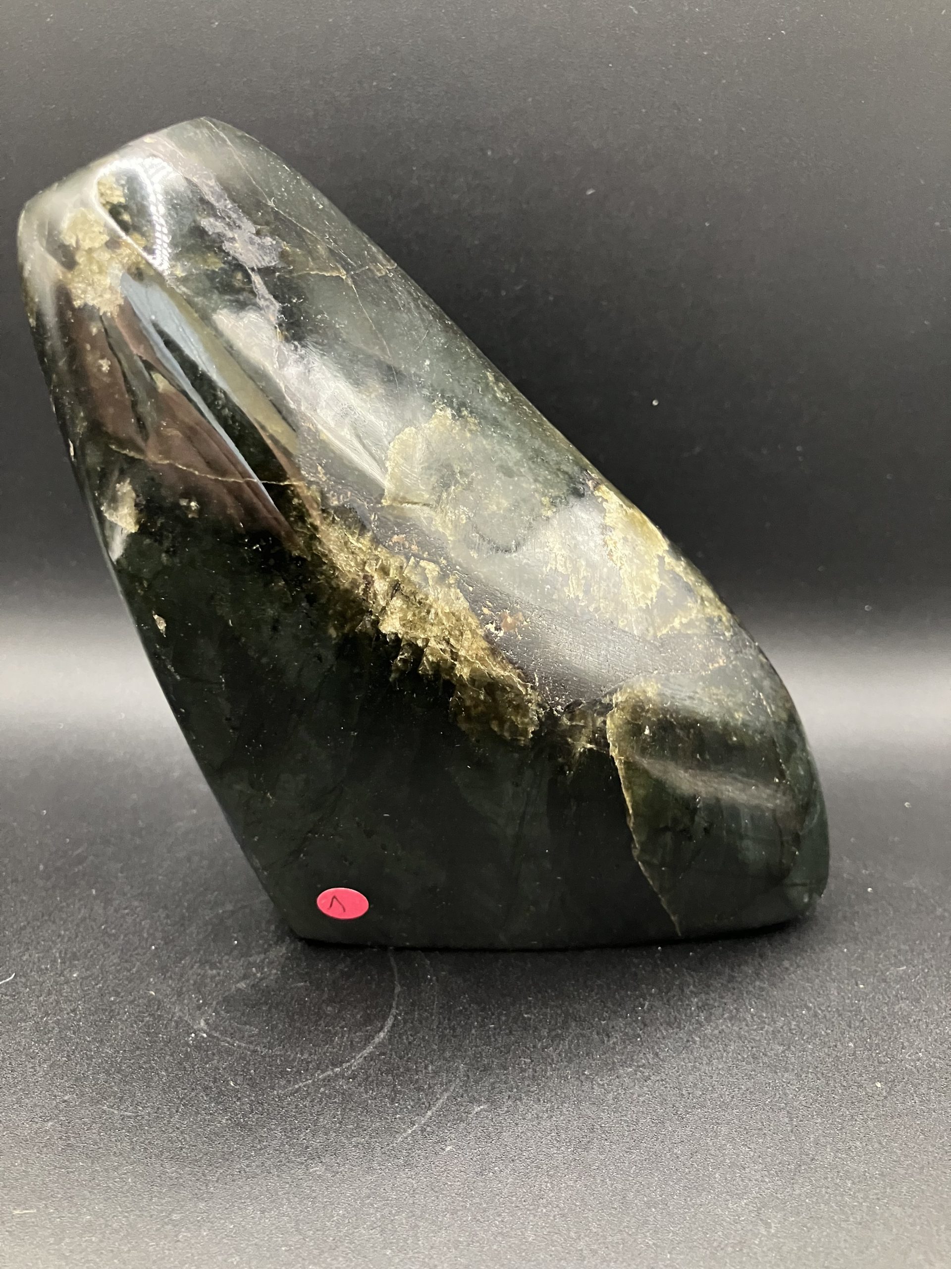 Forme libre Labradorite AAA 930gr – Image 4